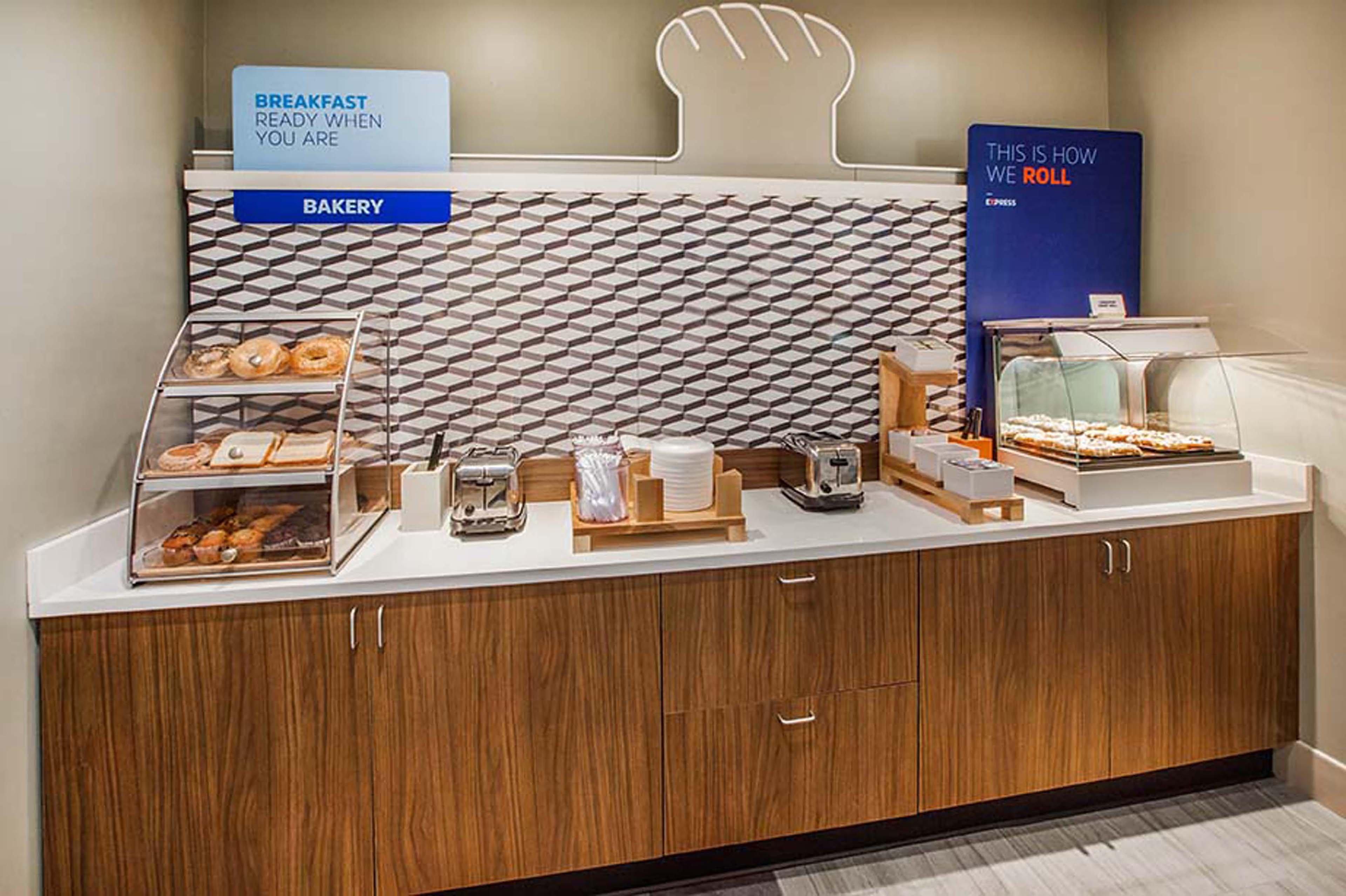Holiday Inn Express Athens By Ihg Esterno foto